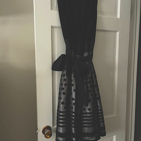 Paris Line Black Dress, size 10, wrap, adorable! HOMECOMING!! - Picture 3 of 7